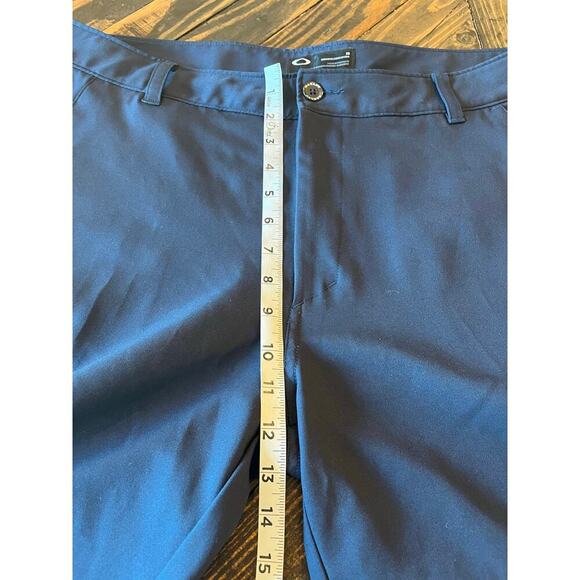 Oakley Chino Shorts Mens 38 Blue Flat Front Golf Performance Stretch Preppy Club - Picture 6 of 8